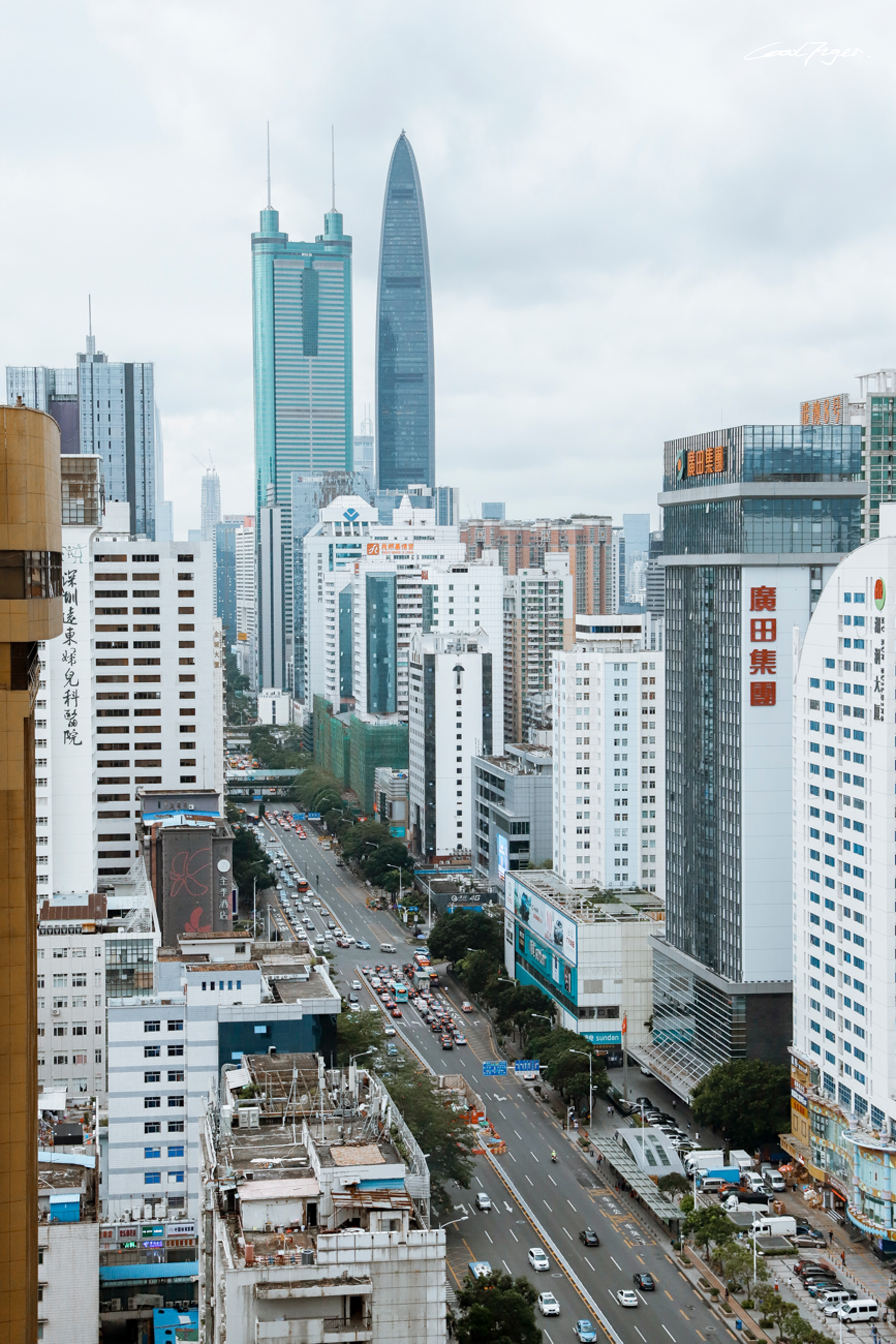 深圳罗湖地王大厦附近